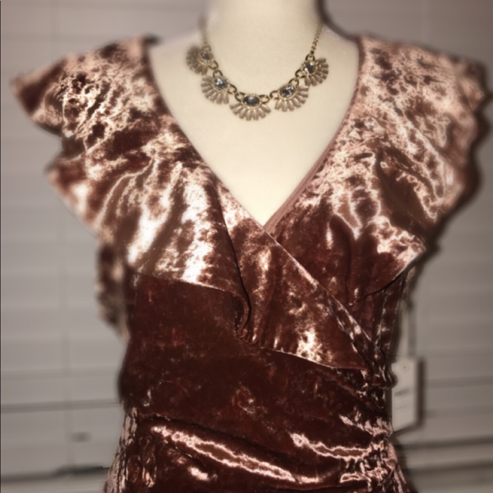 Dress - Picture 3 of 3